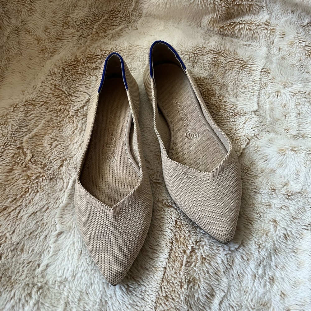 Rothy's Beige and Black Patterned Flats